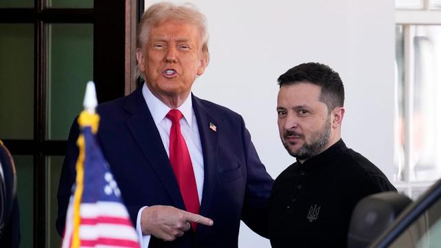 Krieg in der Ukraine: Bringt Trump Selenskyj zum Putin-Treffen mit? | Politik