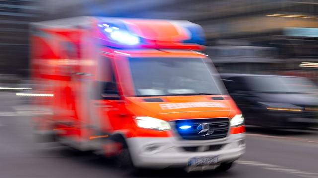 Berlin & Brandenburg: Acht Verletzte nach Bus-Vollbremsung in Spandau