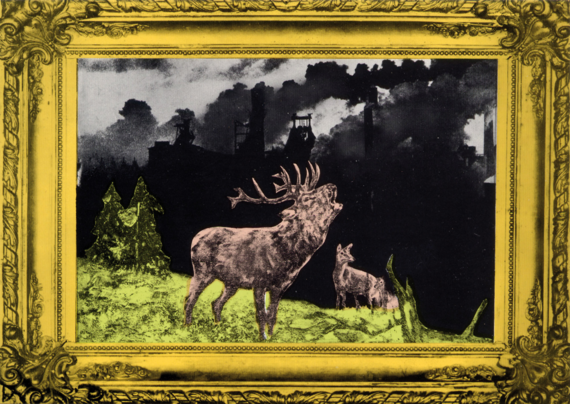 Ein goldener Bilderrahmen.

Im Vordergrund des Bildes eine Wiese mit einem röhrenden Hirsch, dahinter rauchende Schlote und Fabriken.